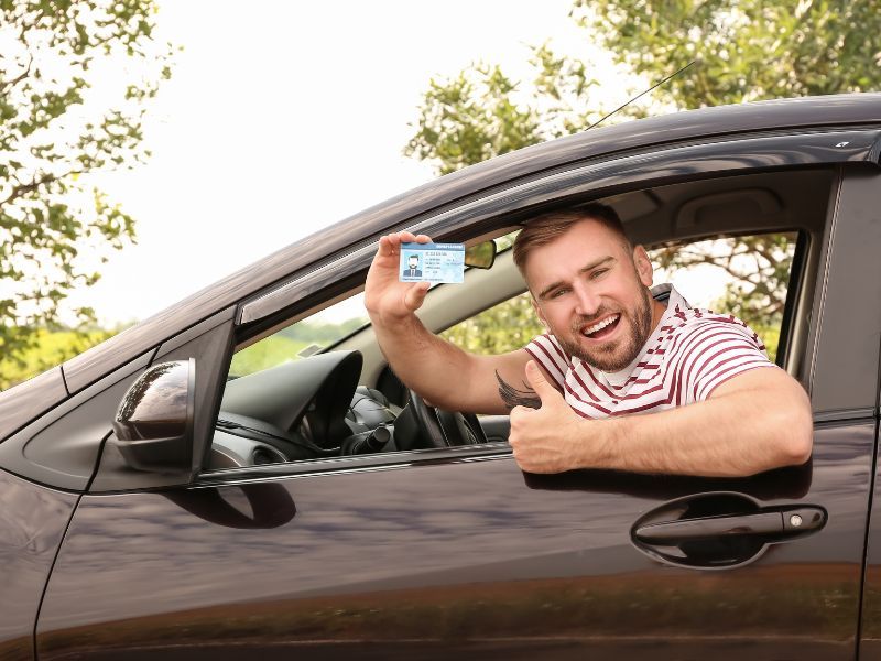 Patente B: cosa puoi guidare oltre l’auto?